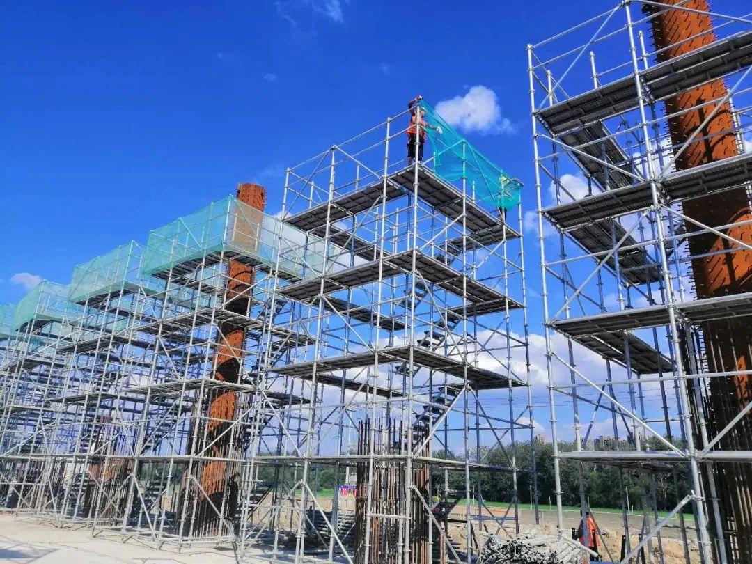 北京盤扣腳手架租賃時(shí)要注意哪些事項(xiàng)？(圖1)